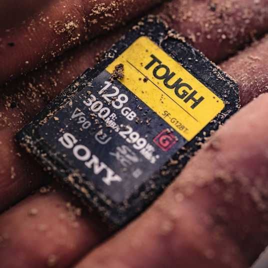 ᐉ Купити Карта пам'яті Sony 128GB SDXC UHS-II U3 V90 TOUGH SF
