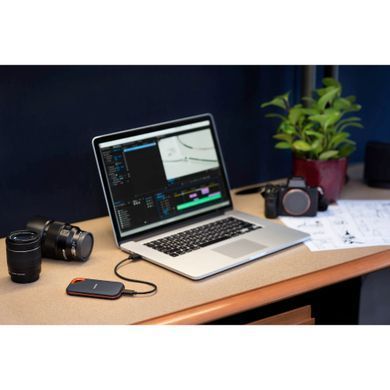 Фотографія - SanDisk Extreme PRO V2 (SDSSDE81)